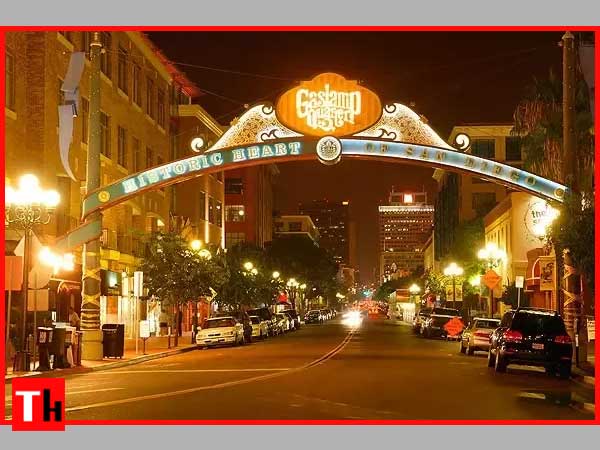 Stroll around the Gaslamp Quarter