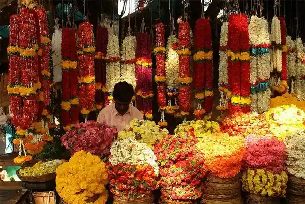 Flower shop in Karol Bagh main market