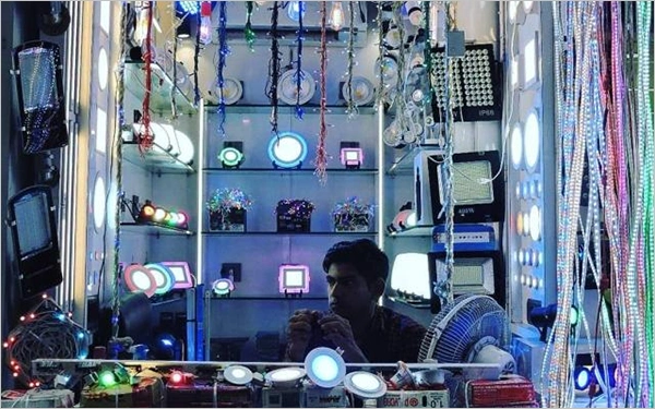 Gadgets at Lajpat Market