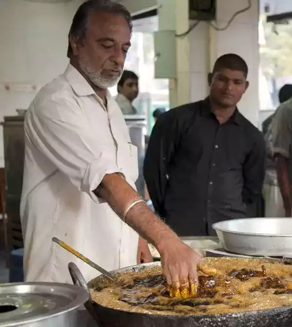 Ganesh Restaurant in Karol Bagh main markets