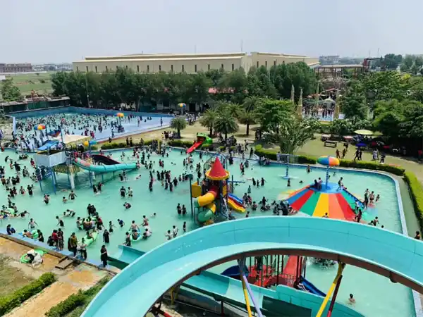 Mojo land water park2