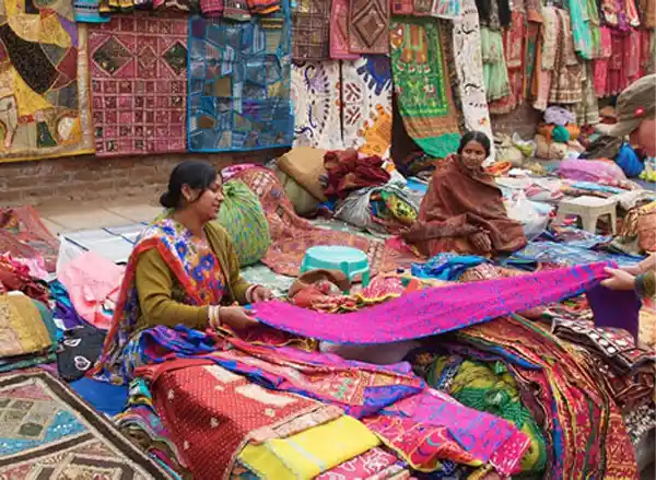 Women selling clothes in Karol Bagh