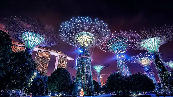 Gardens by the Bay image