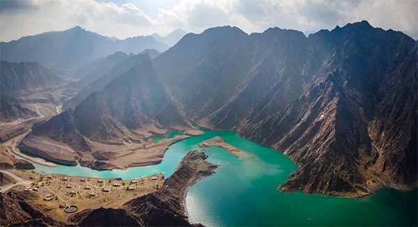 Natural Pools and Majestic Mountains