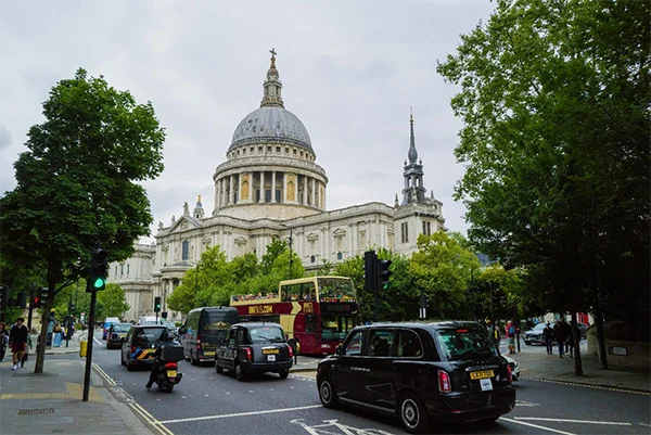  Paul’s Cathedral 
