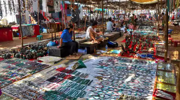 Anjuna flea market
