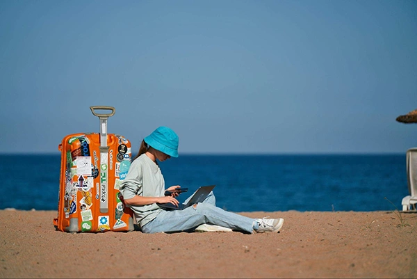 volunteers and remote workers 