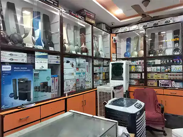 Home Decor at Lal Darwaja Markets
