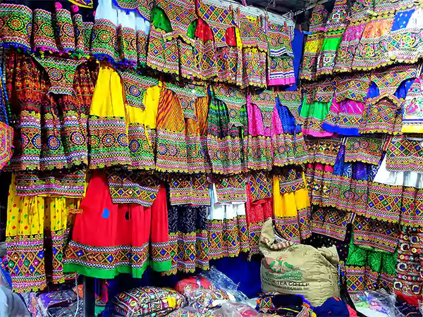 Lal Darwaja Cloth Markets