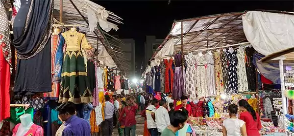 Lal Darwaja Market Timings