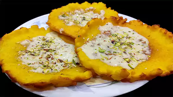 Malpua with Rabri Mohammed Ali Road Mumbai