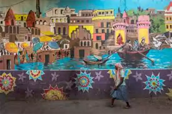 Explore Local Food and Art at the Street