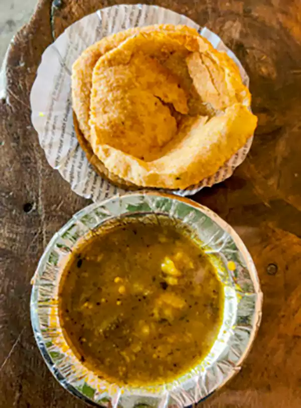 Explore Local Food and Art at the Streets