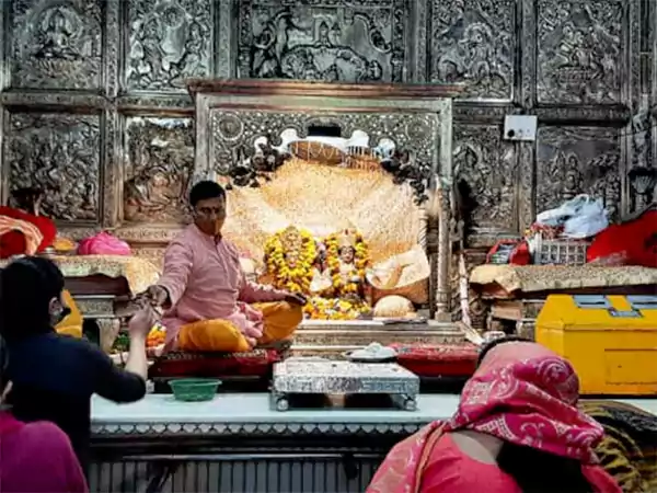 Darshan of Gauri Shankar