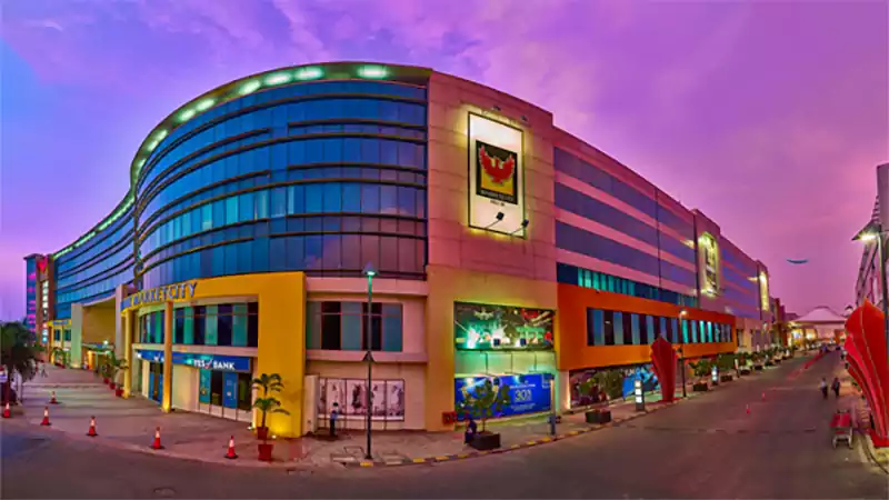 d-Largest Mall In Mumbai