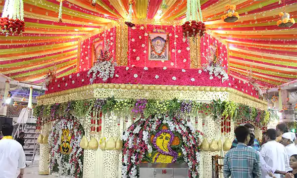 Jhandewalan Mandir Delhi