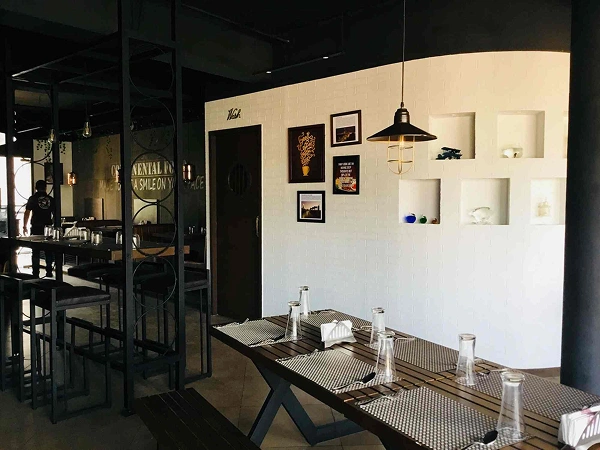 Corniche Resto