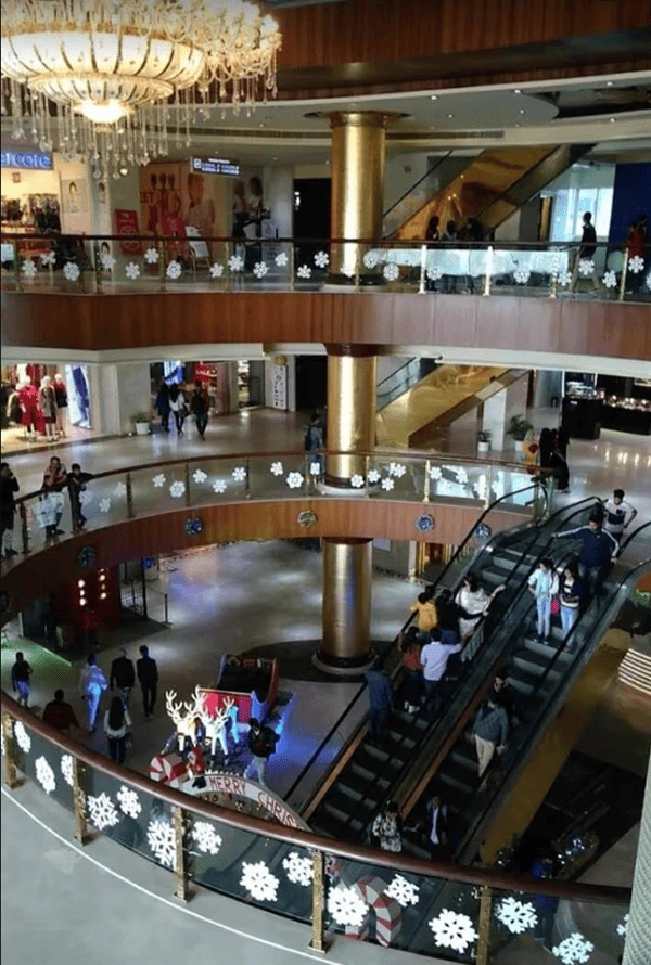 Ambiance of World Trade Park
