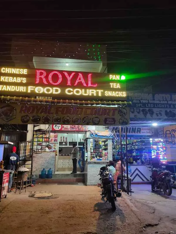 Royal Food Court