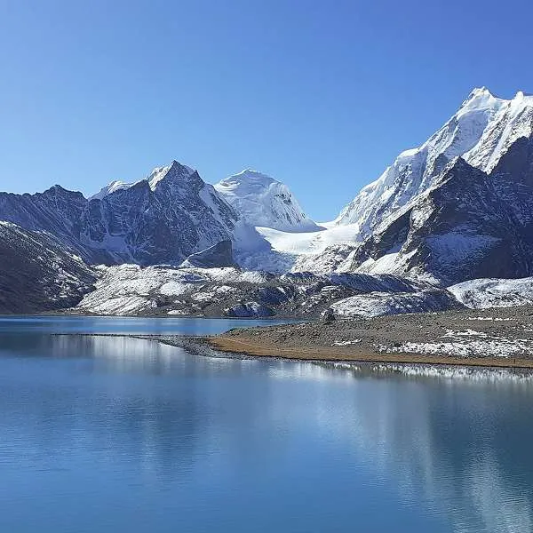 HImalayan mountain Nathula Pass