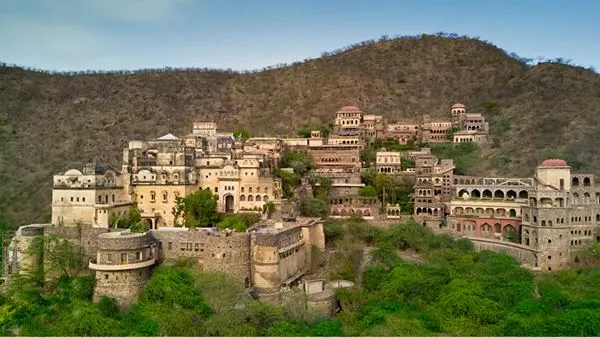 Neemrana Fort