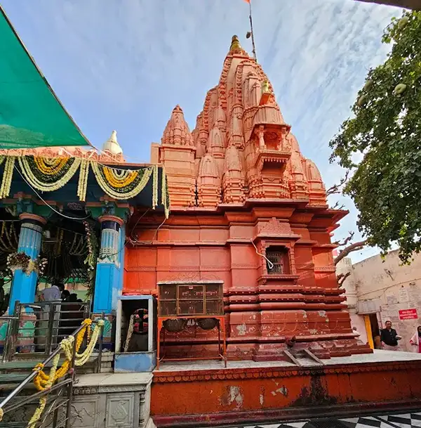 Brahma JI temple structure
